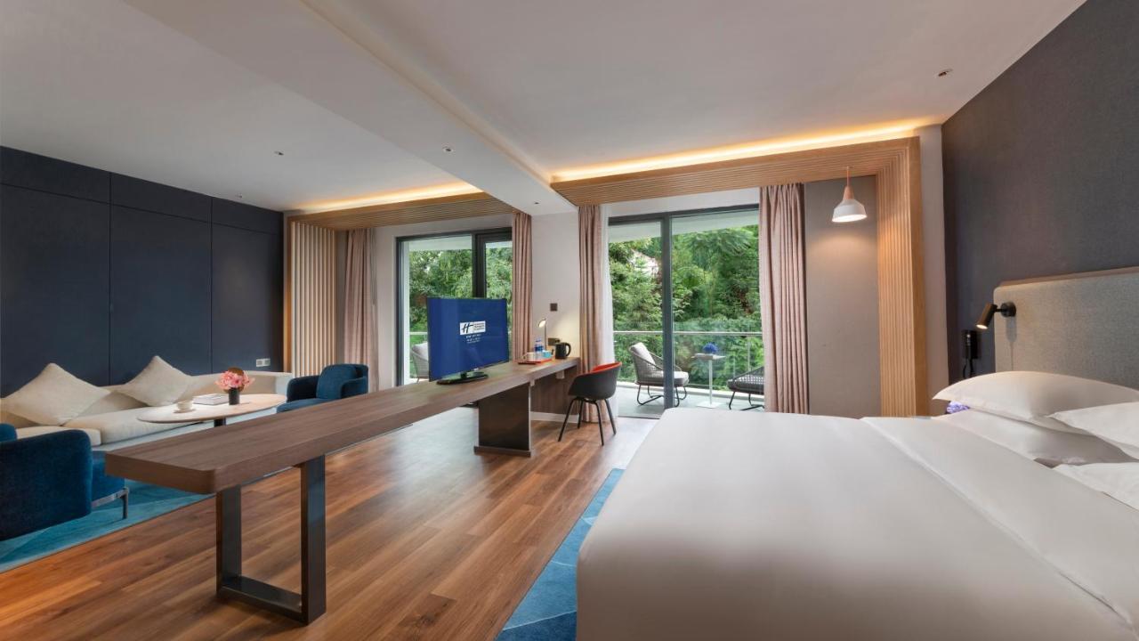 Holiday Inn Express Qiliping By Ihg Emeishan Exterior foto